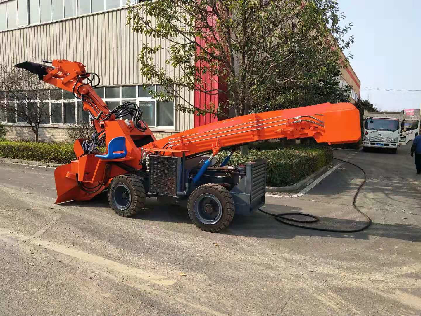 防爆扒渣機操作前的準(zhǔn)備